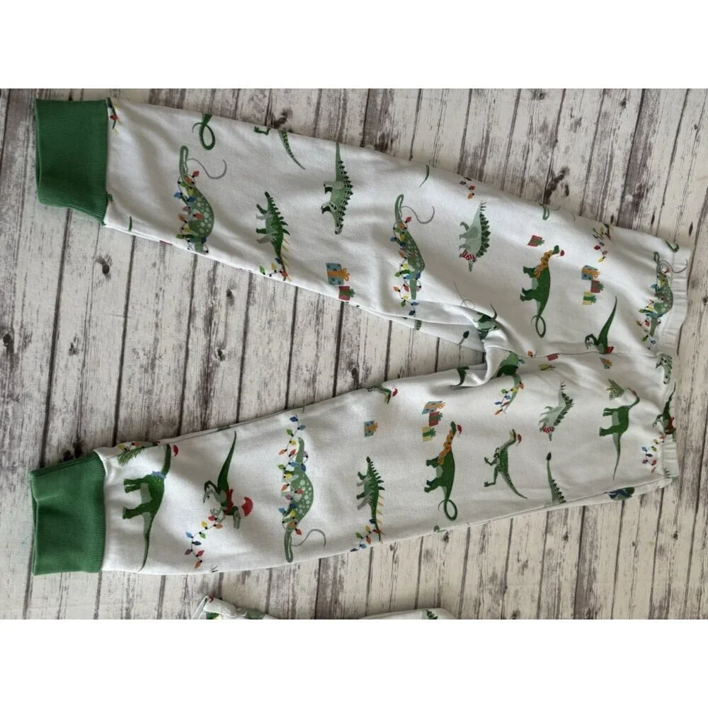 Pottery Barn Kids CHRISTMAS Dino Organic 2 Piece Pajama Set Sz 4‎